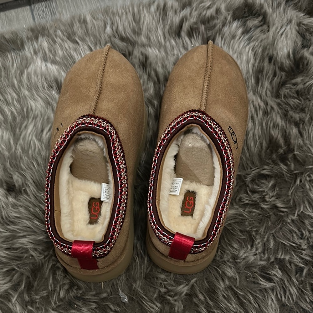 UGG Tan Suede Slippers with Red Trim
